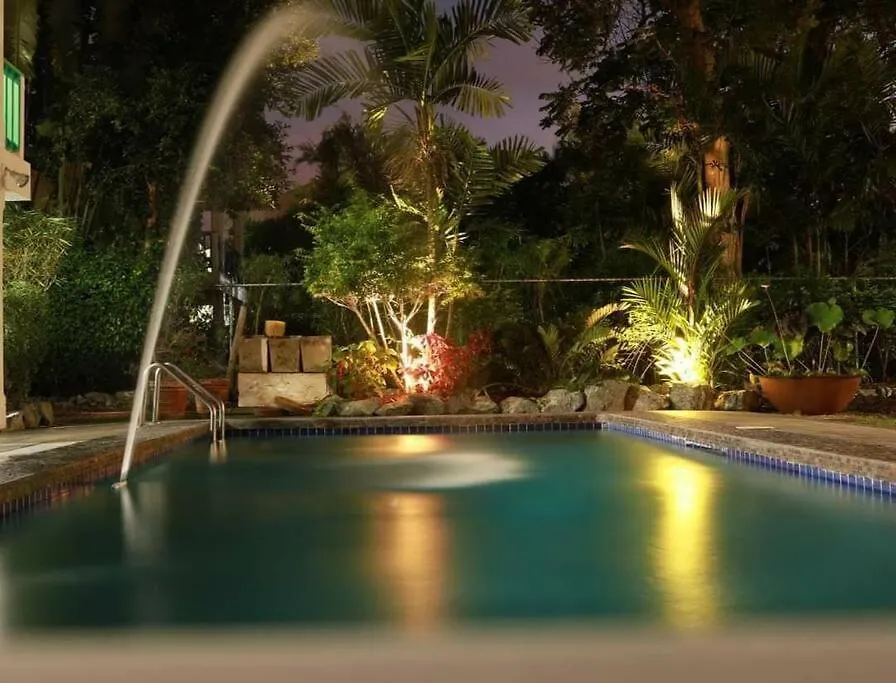 קראון פוינט Reefside Villa 0*, קראון פוינט טרינידד וטובגו